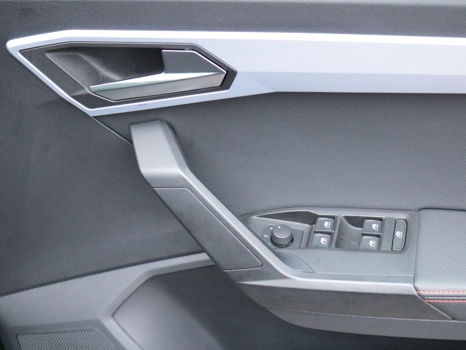 Used SEAT Arona 2023 for sale - 77376904: Photo 27