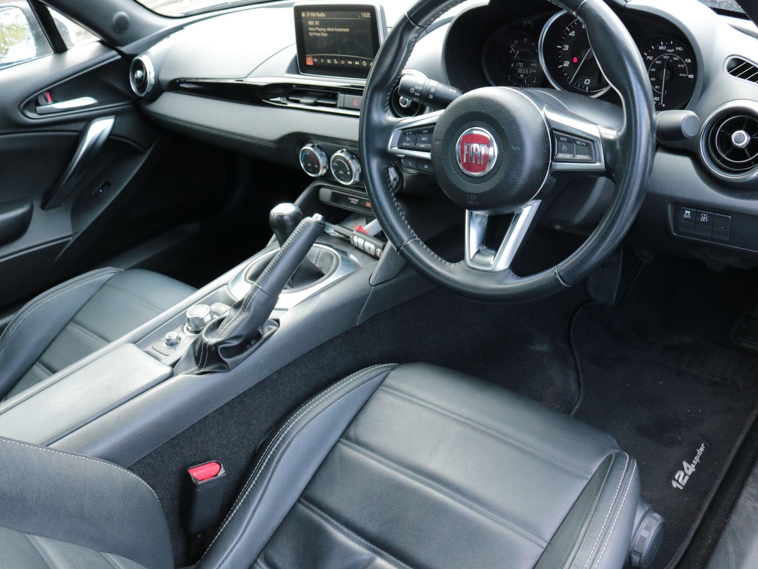 Used Fiat 124 Spider 2016 for sale - 78034887: Photo 17