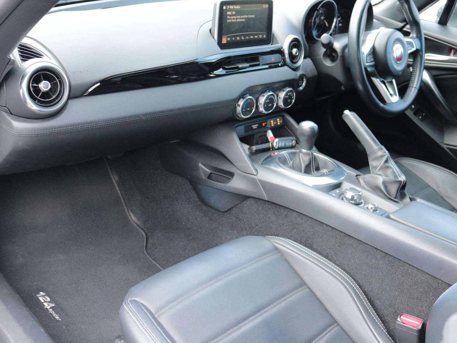 Used Fiat 124 Spider 2016 for sale - 78034887: Photo 19