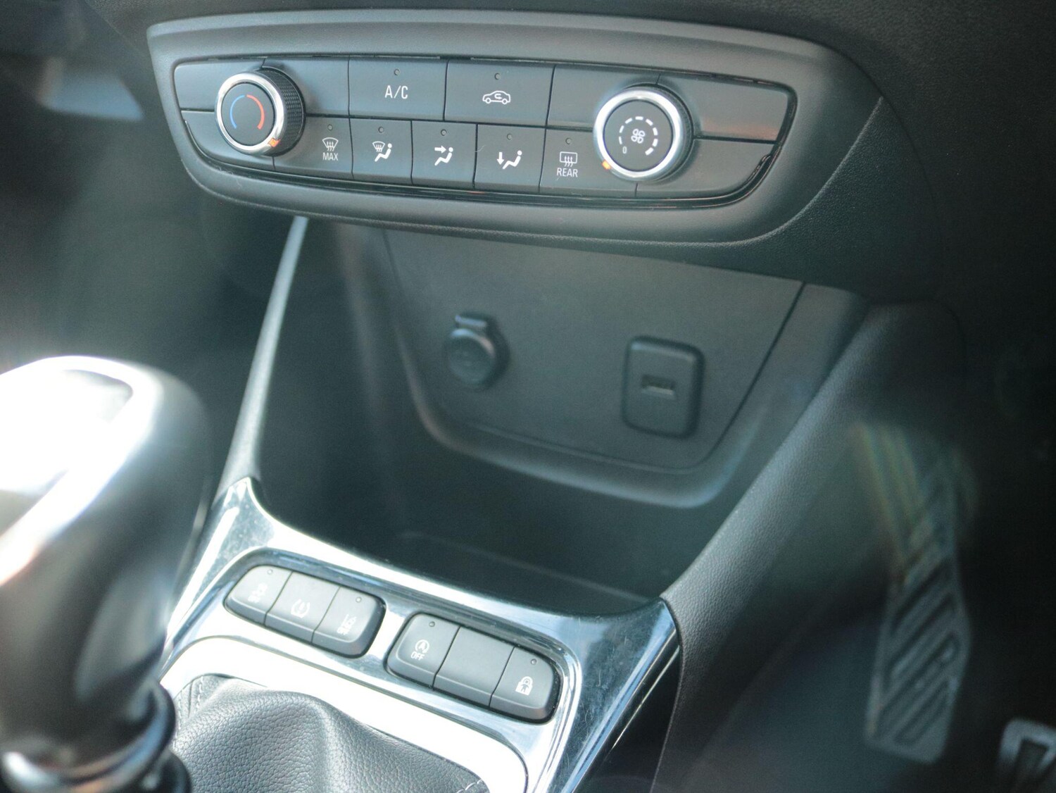 Used Vauxhall Crossland 2022 for sale - 77940610: Photo 20