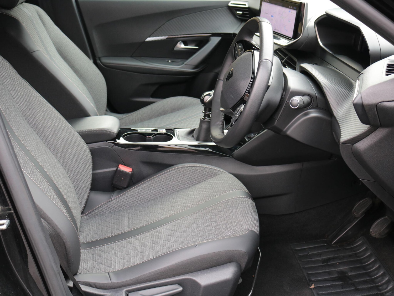 Used Peugeot 2008 2023 for sale - 76802463: Photo 13