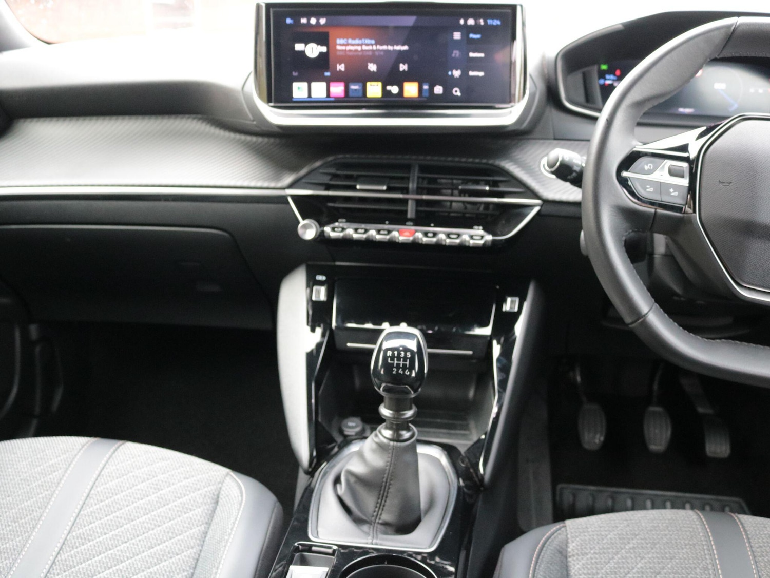 Used Peugeot 2008 2023 for sale - 76802463: Photo 25