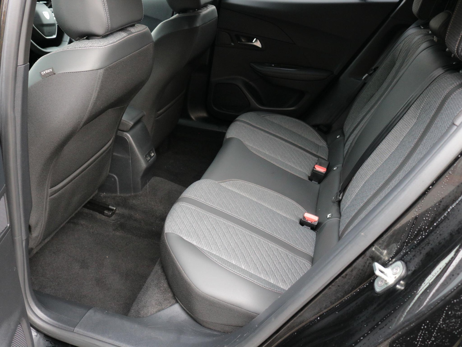 Used Peugeot 2008 2023 for sale - 76802463: Photo 27