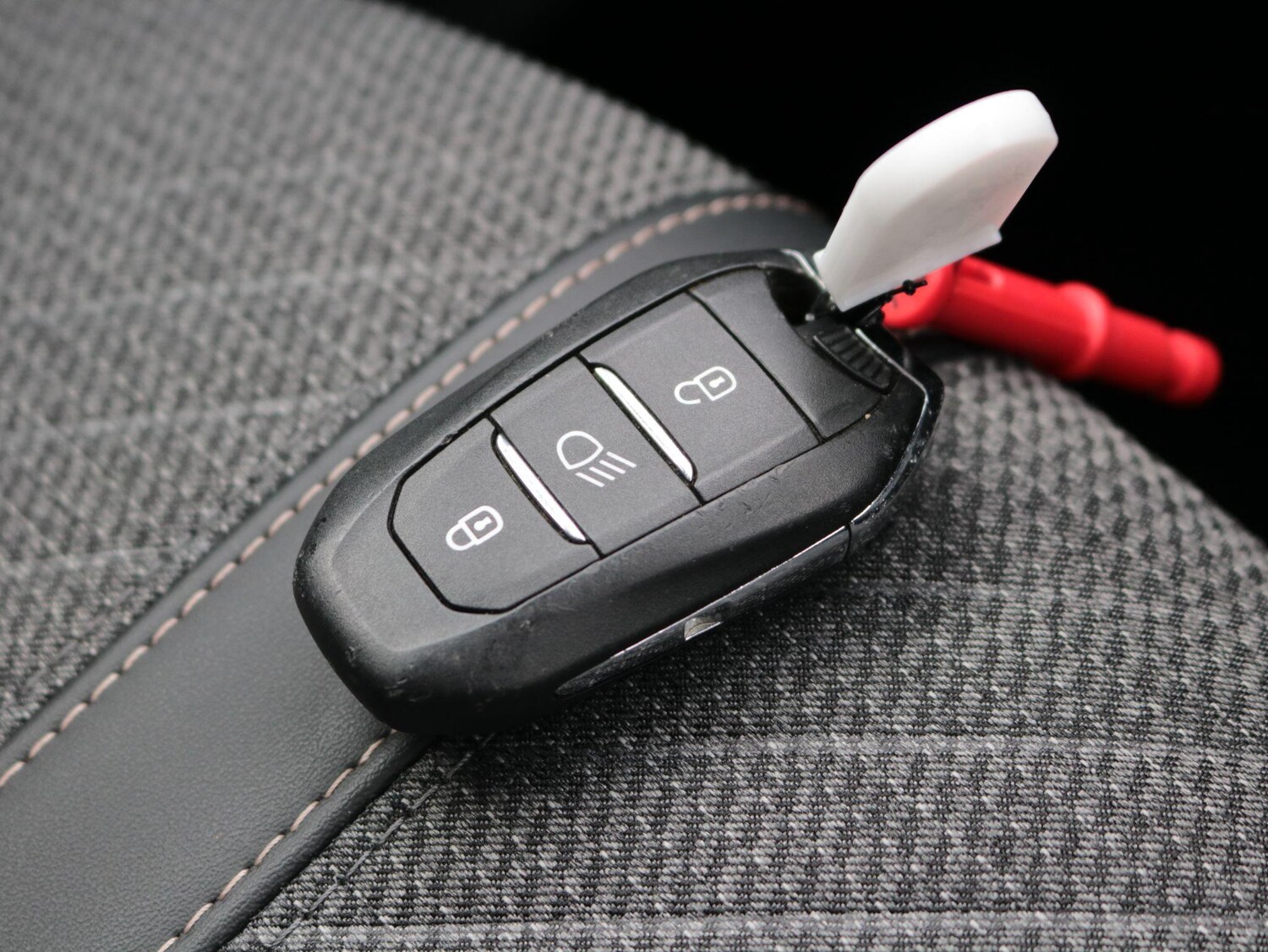 Used Peugeot 2008 2023 for sale - 76802463: Photo 31