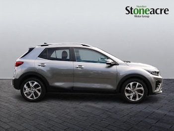 Used Kia Stonic 2024 for sale - 79472336: Photo
