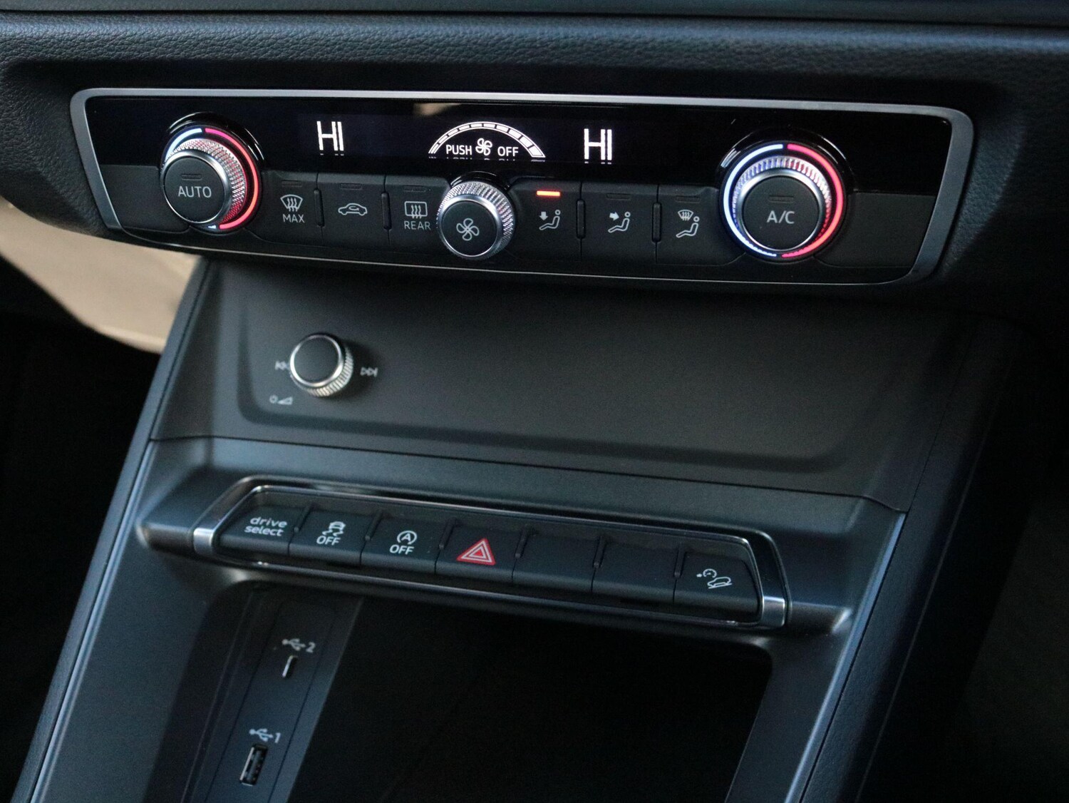 Used Audi Q3 2019 for sale - 76059845: Photo 22