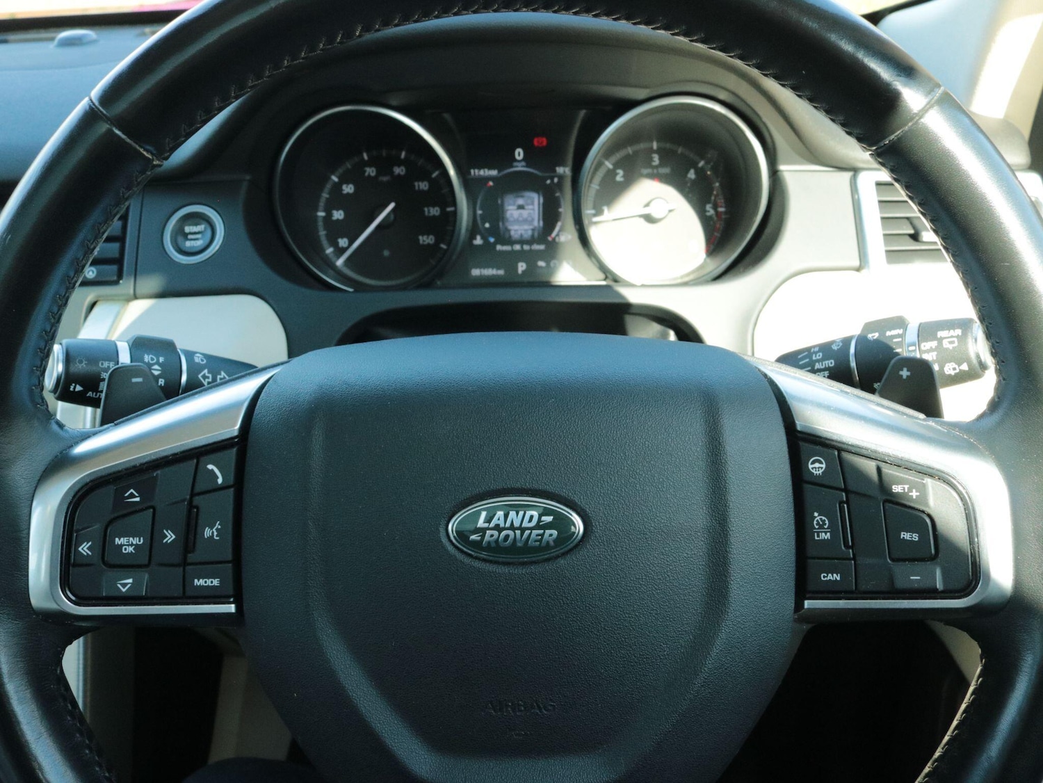 Used Land Rover Discovery Sport 2017 for sale - 77939550: Photo 21