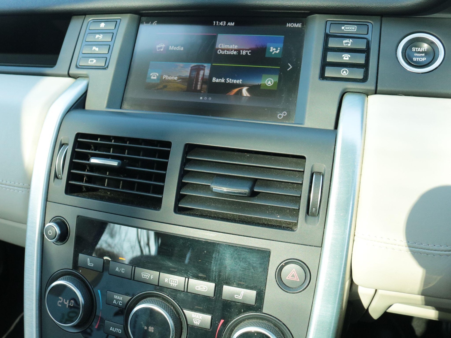 Used Land Rover Discovery Sport 2017 for sale - 77939550: Photo 23