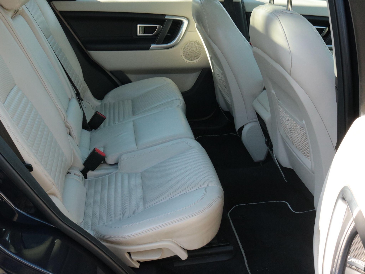 Used Land Rover Discovery Sport 2017 for sale - 77939550: Photo 28