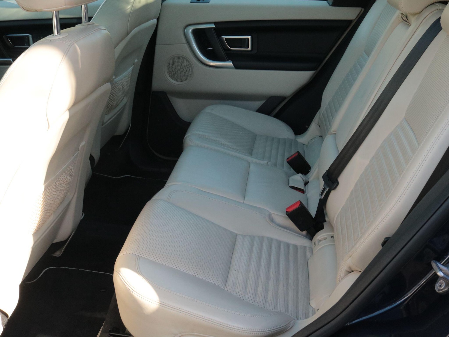 Used Land Rover Discovery Sport 2017 for sale - 77939550: Photo 29