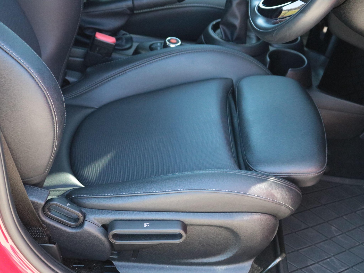 Used MINI Hatch 2020 for sale - 76031484: Photo 25