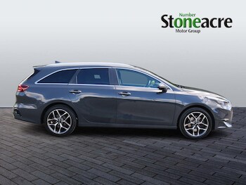Used Kia Ceed 2022 for sale - 78877867: Photo
