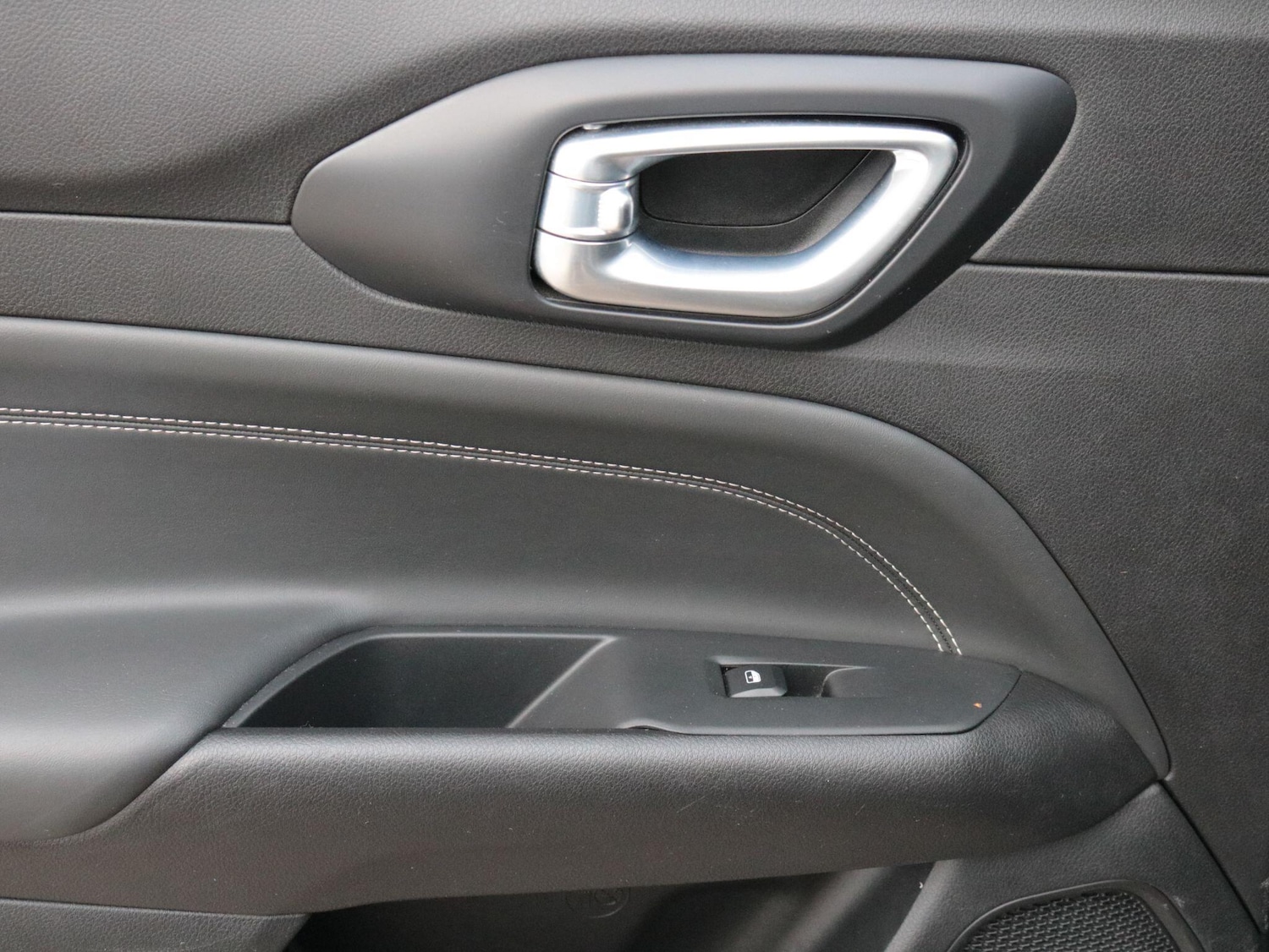 Used Jeep Compass 2023 for sale - 77029692: Photo 30