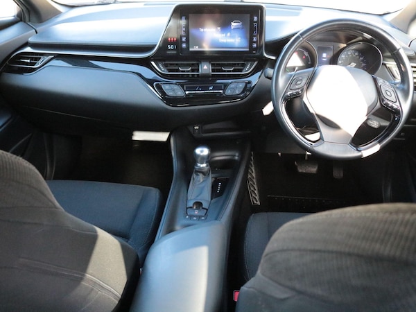 Used Toyota C-HR 2017 for sale - 76059653: Photo 11