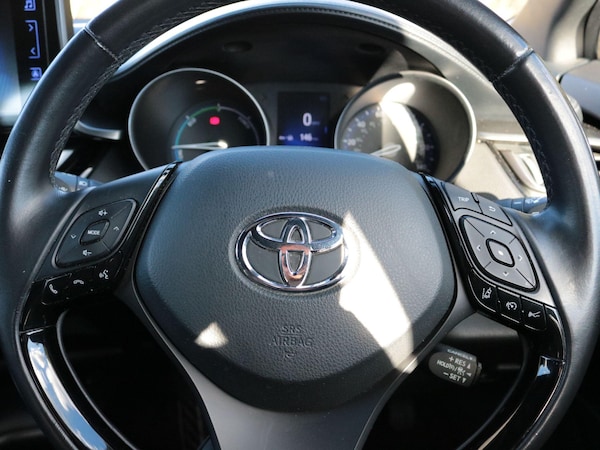 Used Toyota C-HR 2017 for sale - 76059653: Photo 14