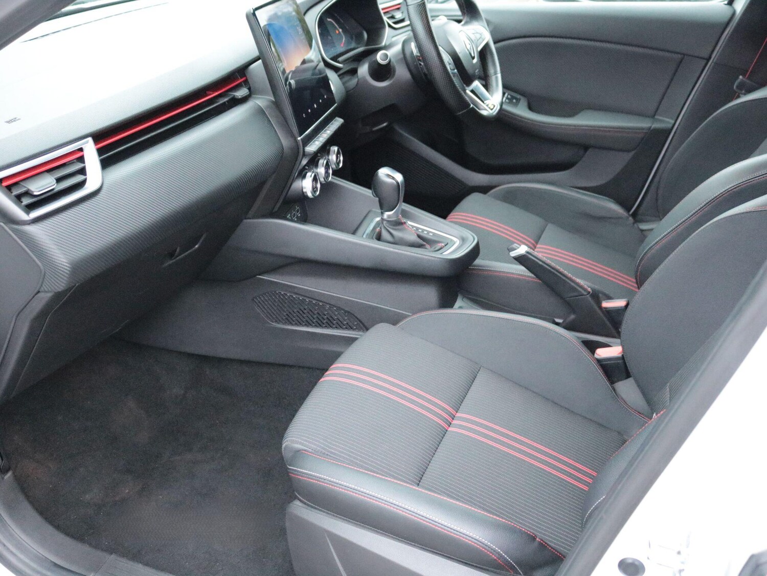 Used Renault Clio for sale - 77344662: Photo 15