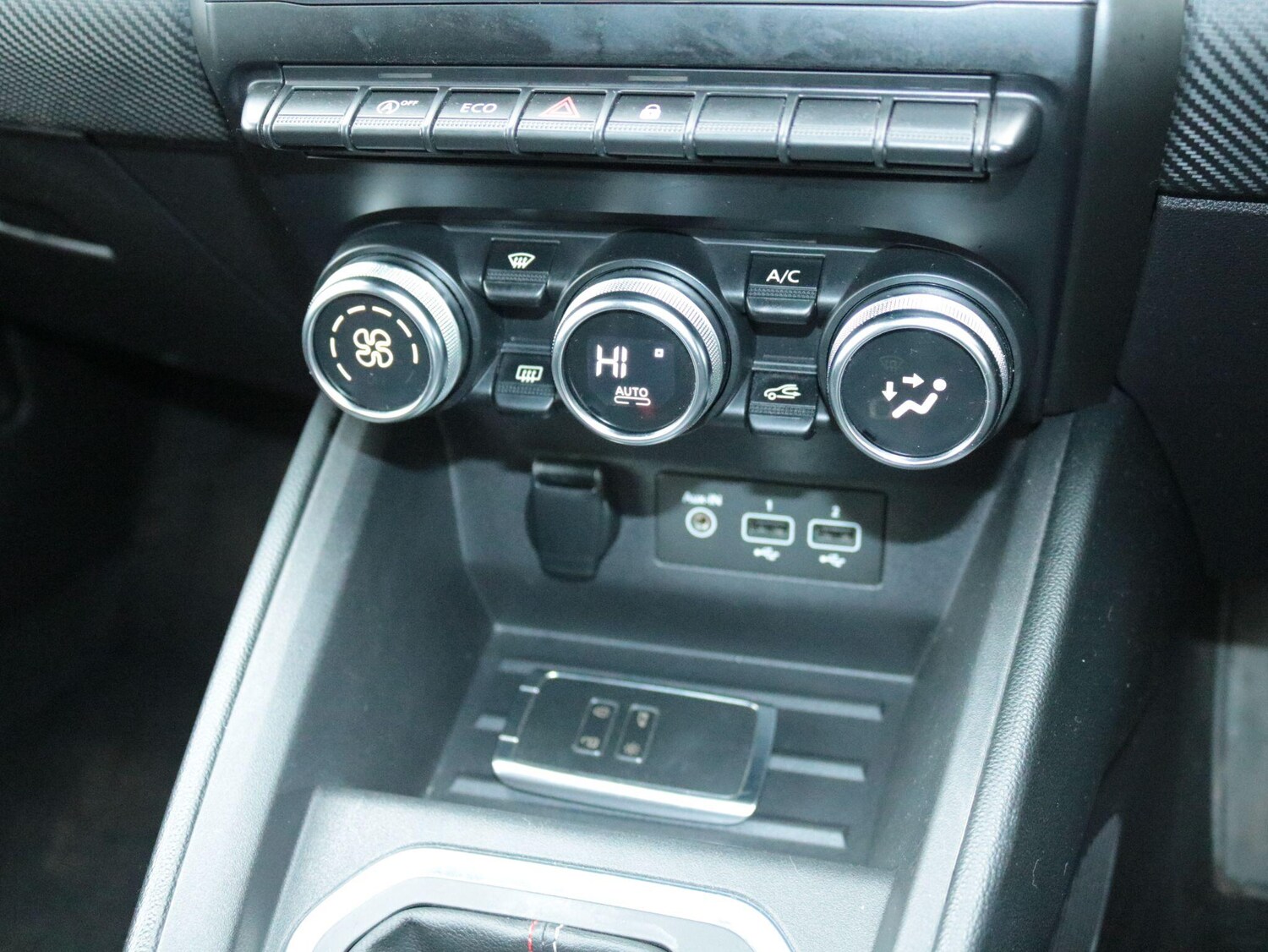 Used Renault Clio for sale - 77344662: Photo 23