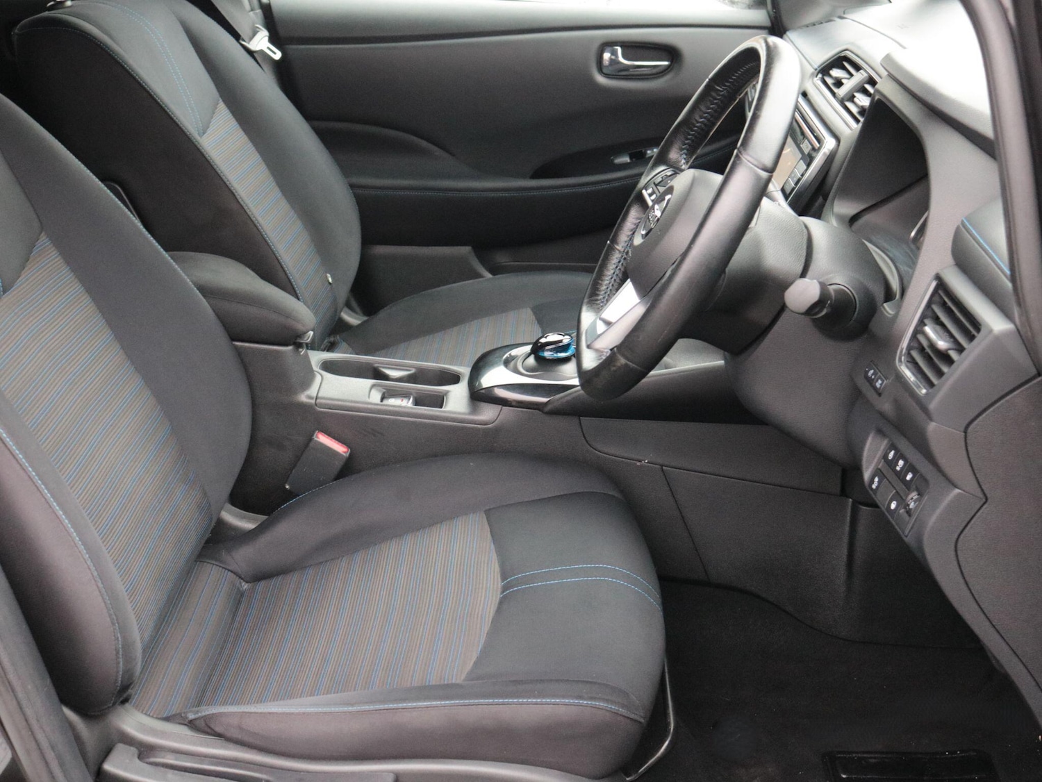 Used Nissan Leaf for sale - 77306205: Photo 13