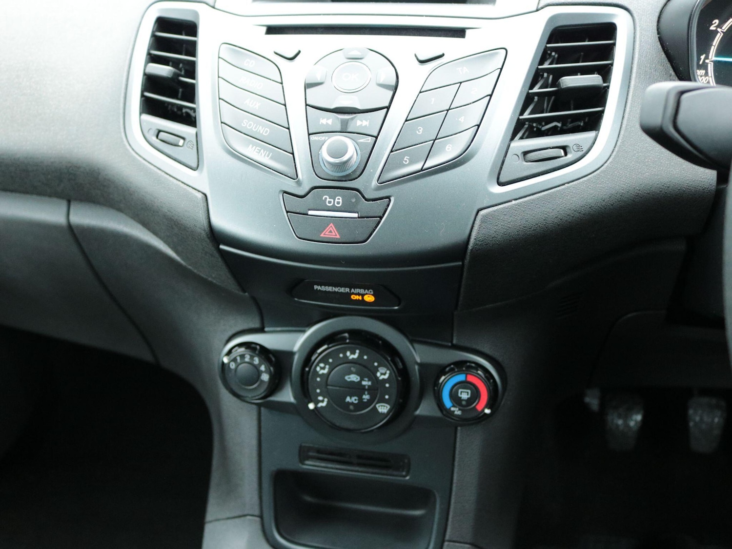 Used Ford Fiesta 2015 for sale - 77524706: Photo 19