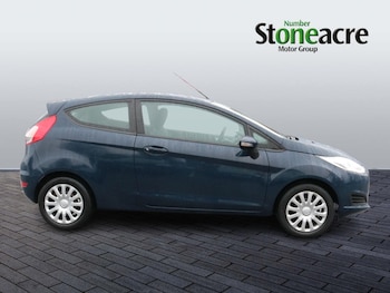 Used Ford Fiesta 2015 for sale - 77524706: Photo