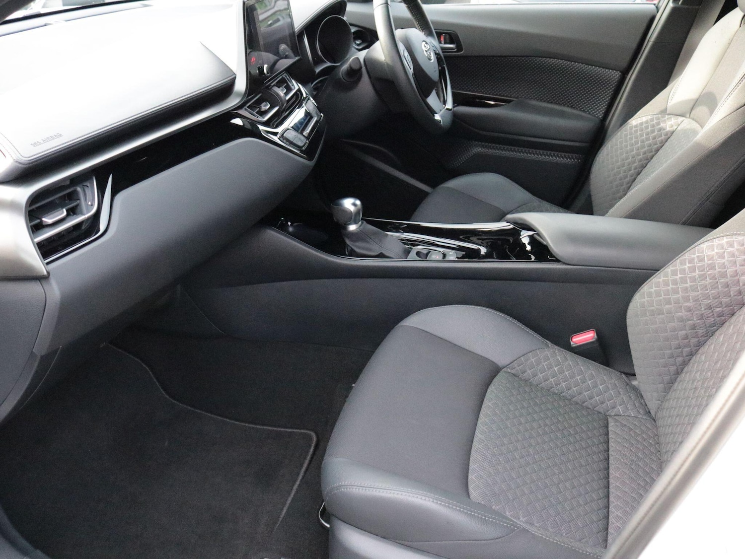 Used Toyota C-HR 2023 for sale - 77255144: Photo 16