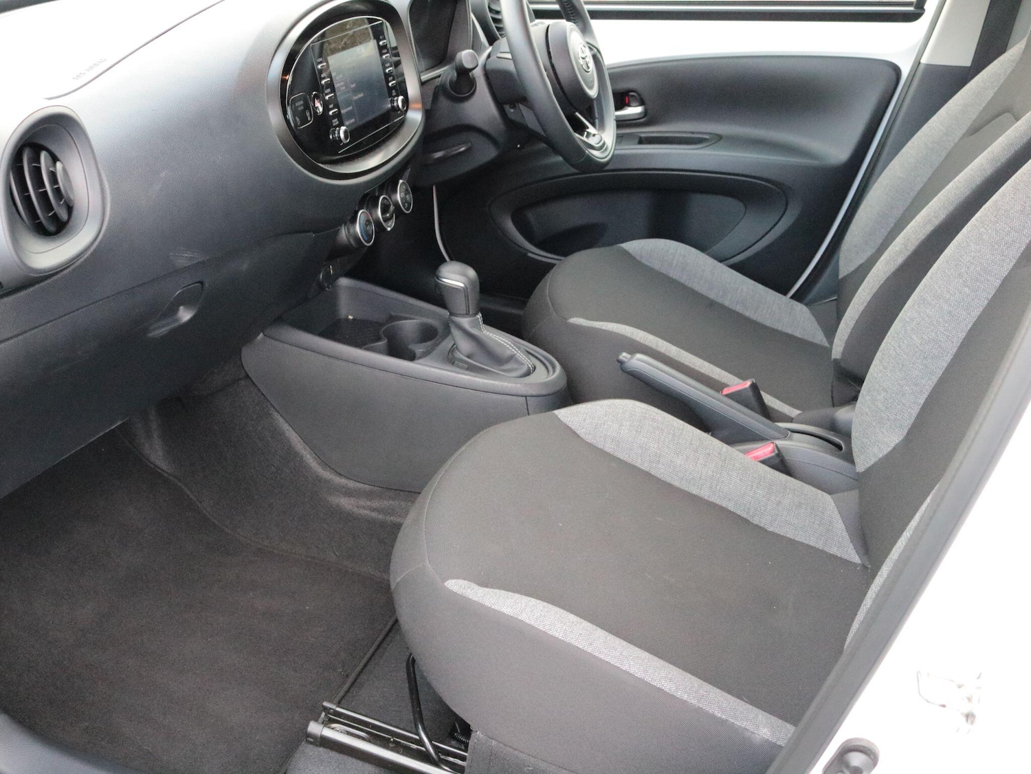 Used Toyota Aygo X 2023 for sale - 77097705: Photo 16