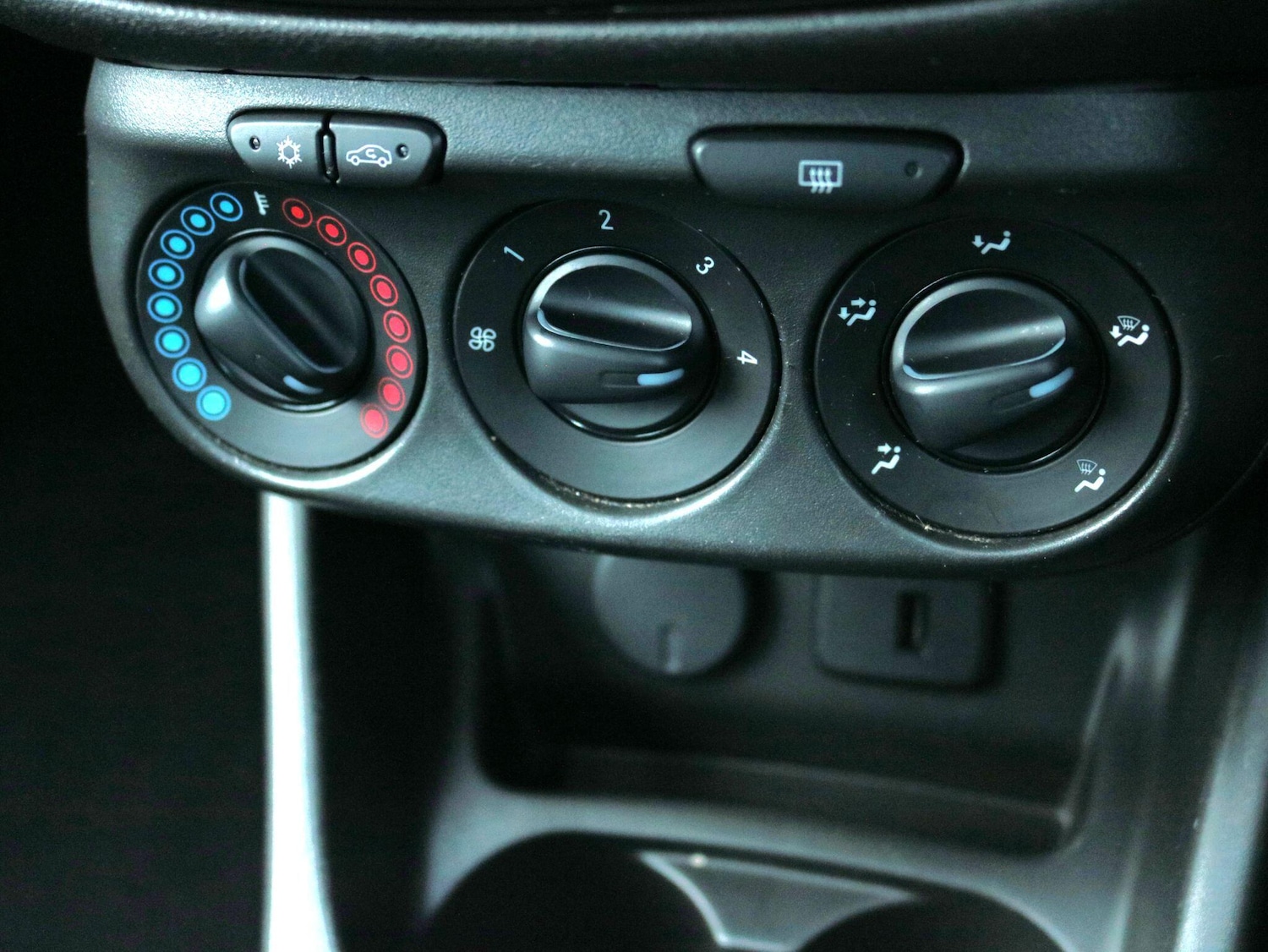 Used Vauxhall Corsa 2018 for sale - 77290732: Photo 22