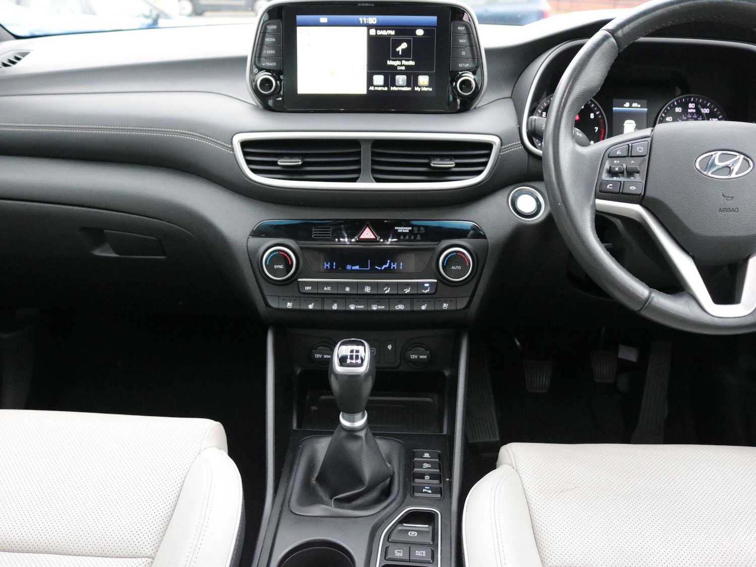 Used Hyundai TUCSON for sale - 76995955: Photo 24