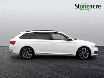 Used Skoda Superb 2019 for sale - 79874368: Photo