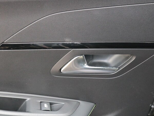 Used Peugeot 208 2023 for sale - 75634391: Photo 27