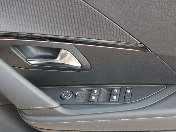 Used Peugeot 208 2023 for sale - 75634391: Photo 28