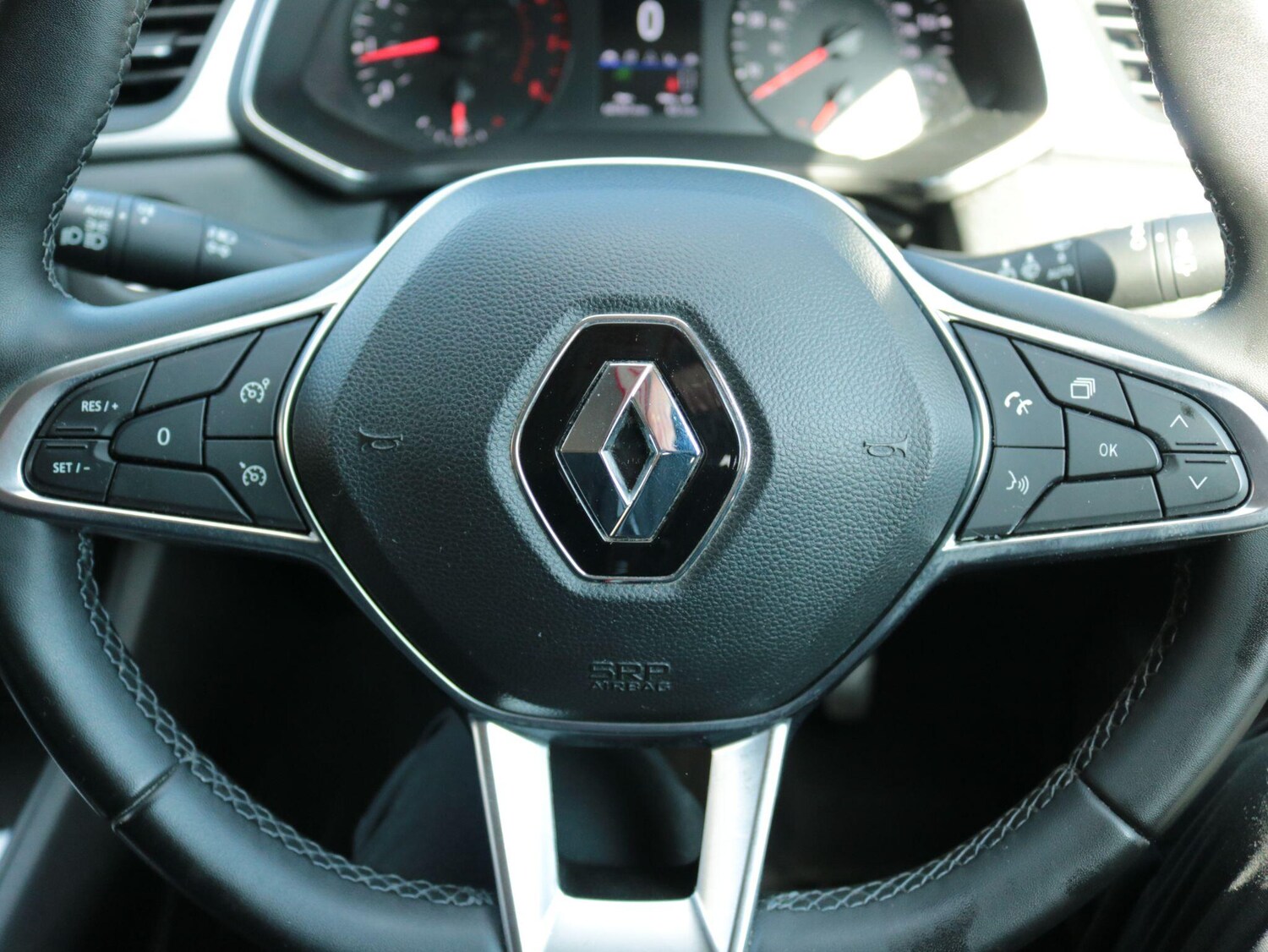 Used Renault Captur for sale - 78215156: Photo 21