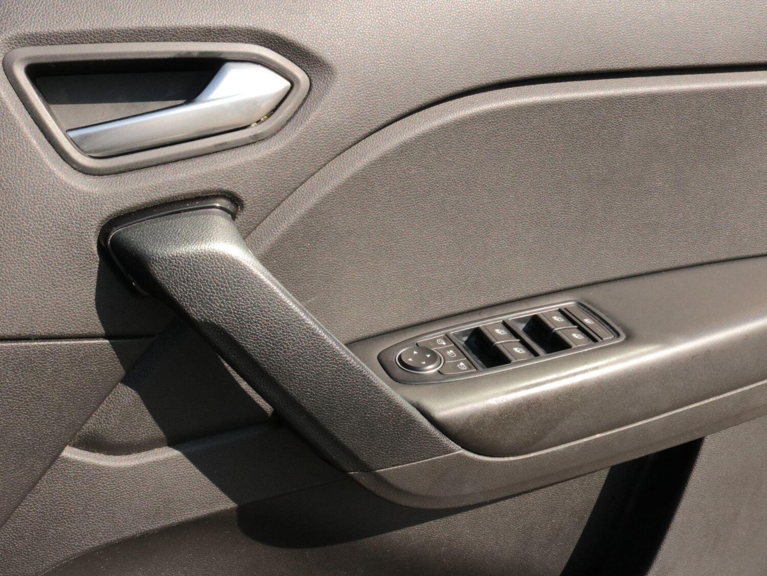 Used Renault Captur for sale - 78215156: Photo 31