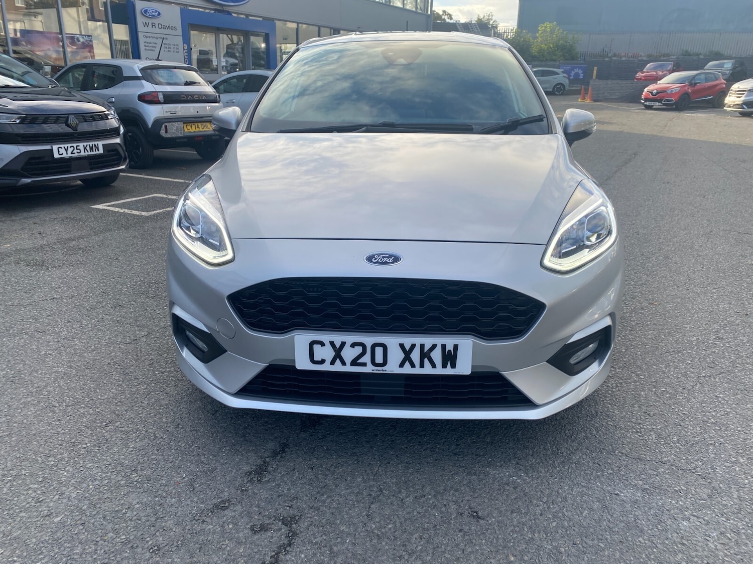 Used Ford Fiesta 2020 for sale - 76302255: Photo 2