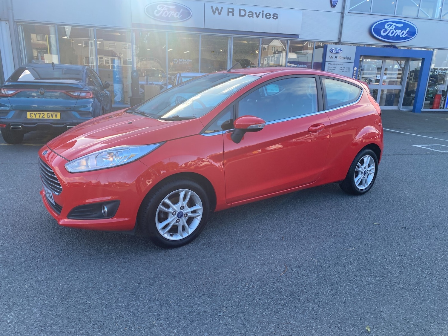 Used Ford Fiesta 2015 for sale - 76302215: Photo 4