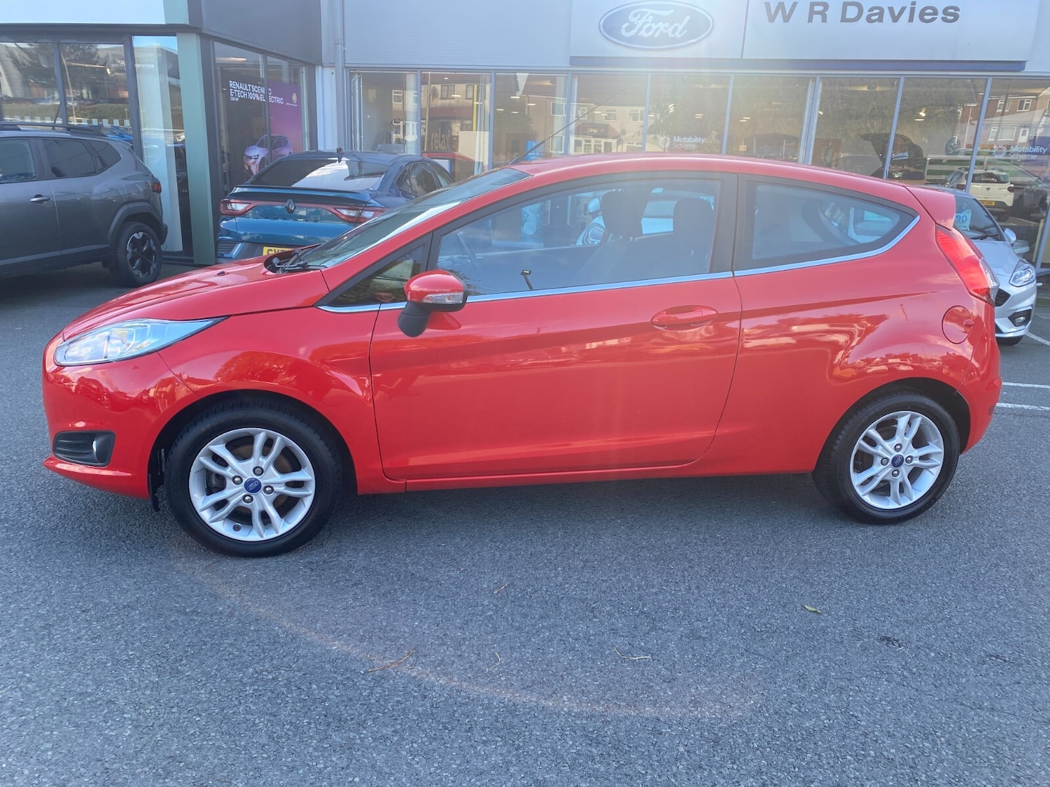 Used Ford Fiesta 2015 for sale - 76302215: Photo 5