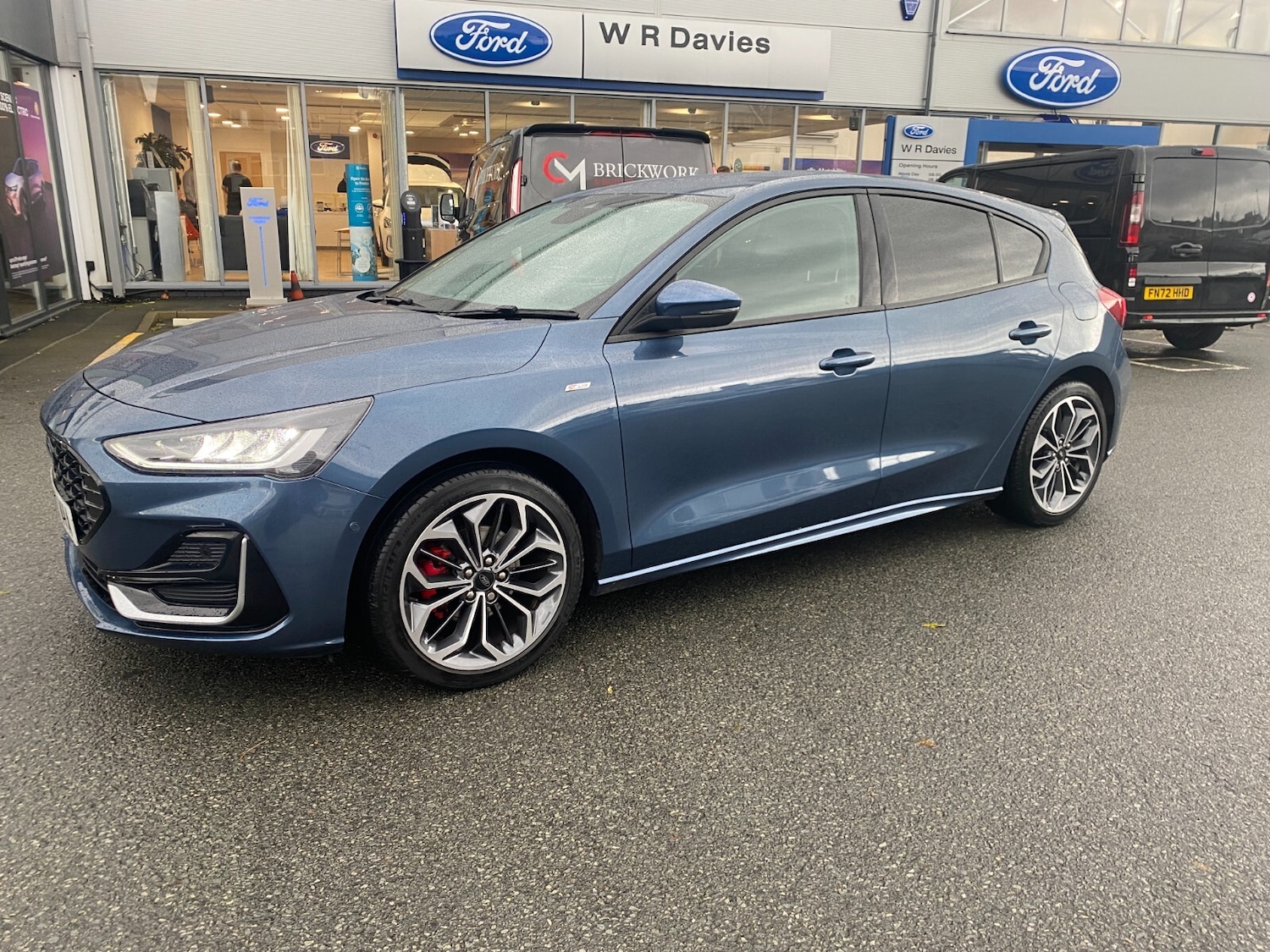 Used Ford Focus 2023 for sale - 76479861: Photo 4