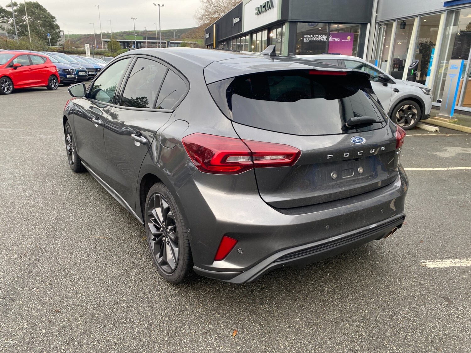 Used Ford Focus 2023 for sale - 76834817: Photo 7