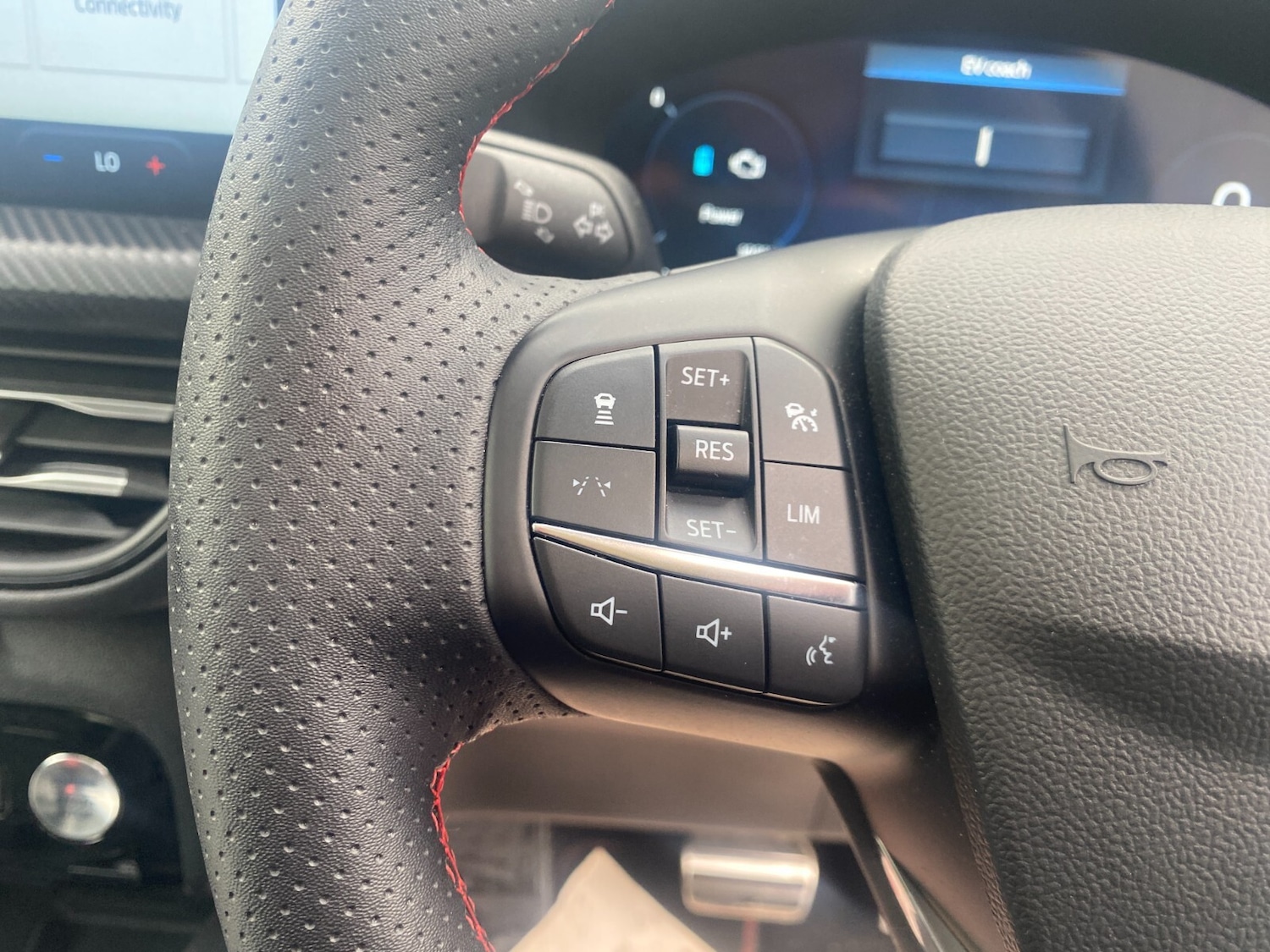 Used Ford Kuga 2024 for sale - 76428111: Photo 27