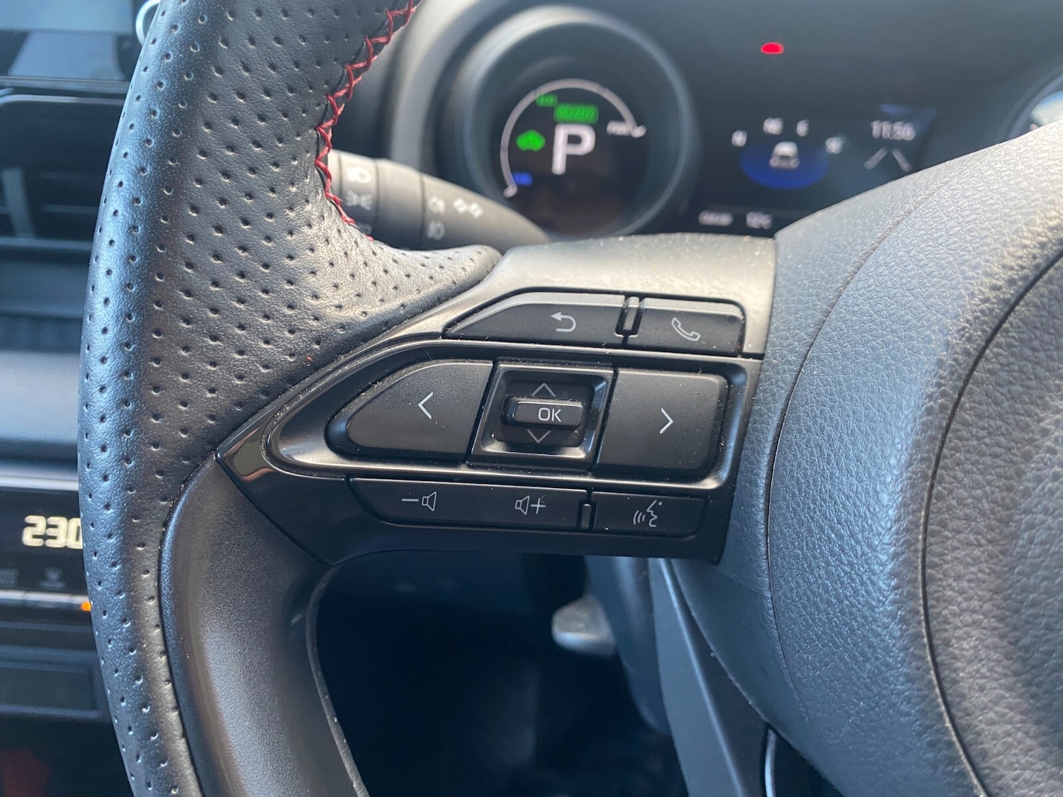 Used Toyota Yaris 2023 for sale - 76894828: Photo 23