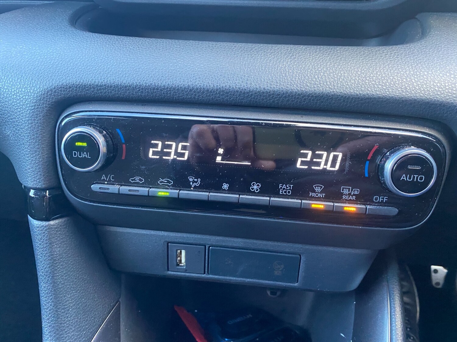 Used Toyota Yaris 2023 for sale - 76894828: Photo 30