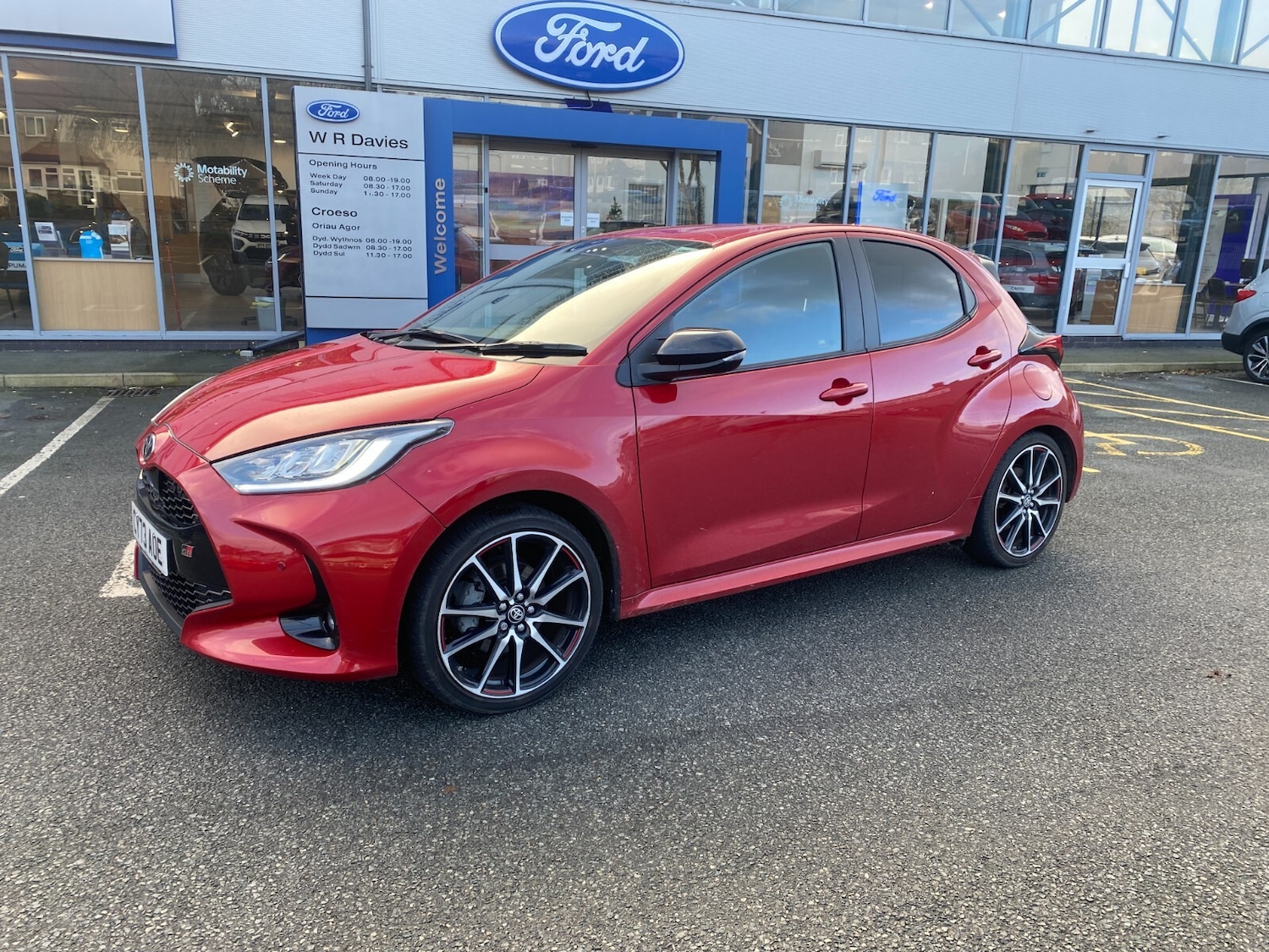 Used Toyota Yaris 2023 for sale - 76894828: Photo 4