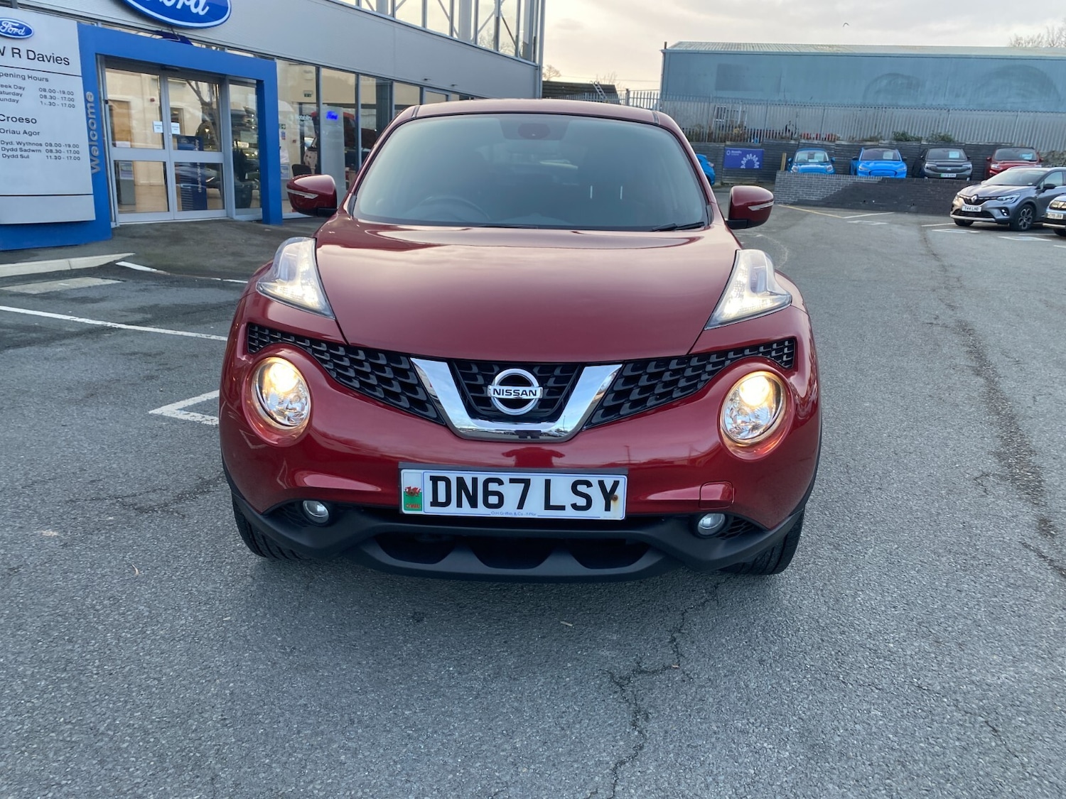 Used Nissan Juke 2017 for sale - 78008988: Photo 2
