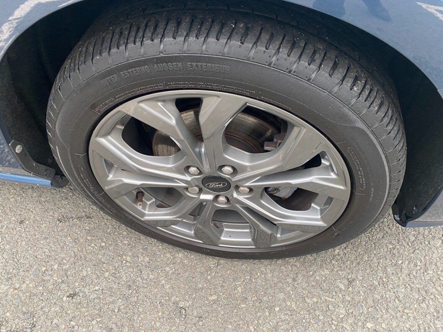 Used Ford Focus 2022 for sale - 76960061: Photo 11