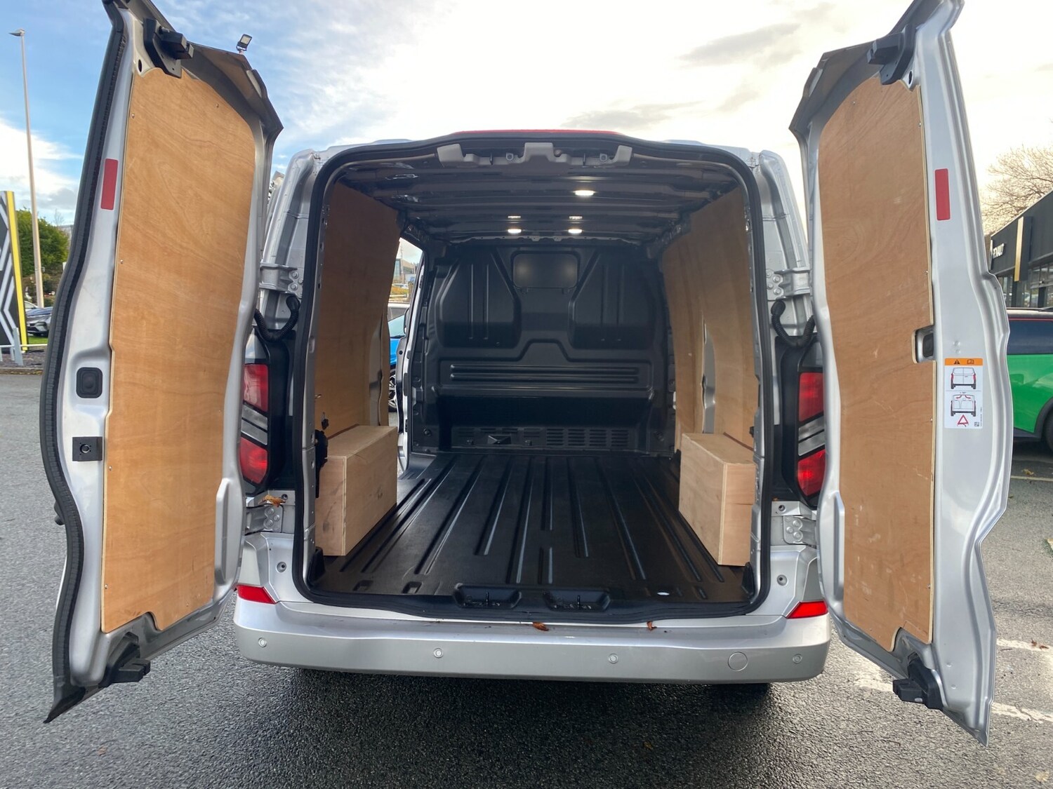 Used Ford Transit Custom 2024 for sale - 76533717: Photo 17