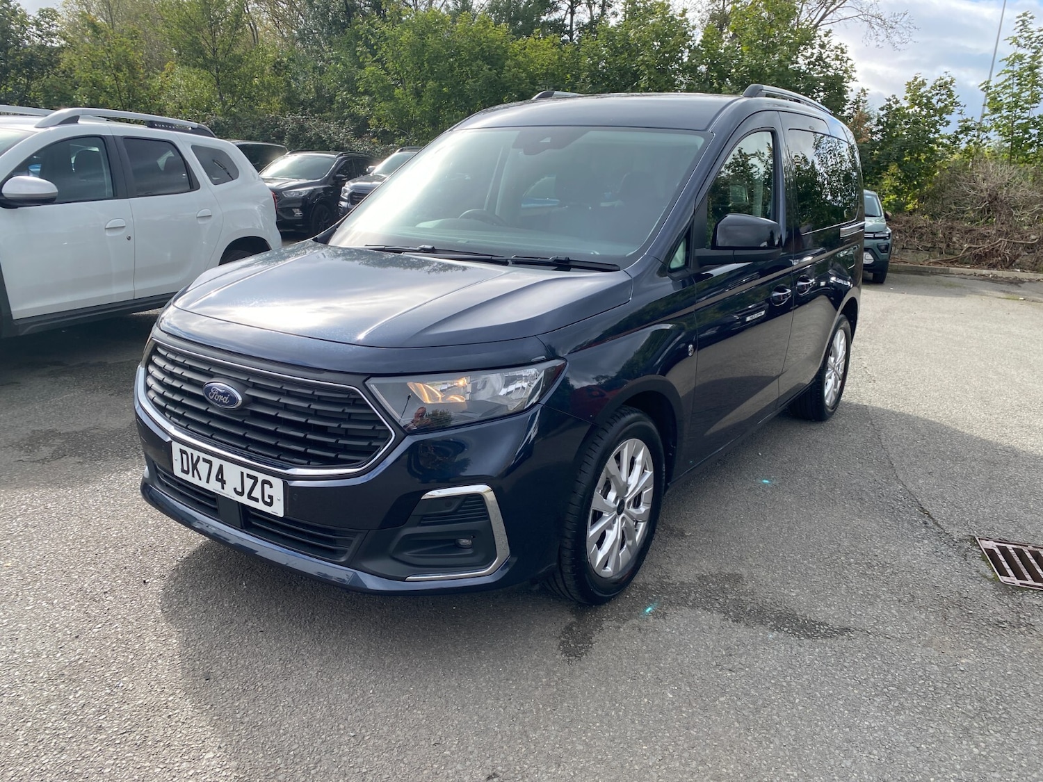 Used Ford Tourneo Connect 2024 for sale - 76276866: Photo 3