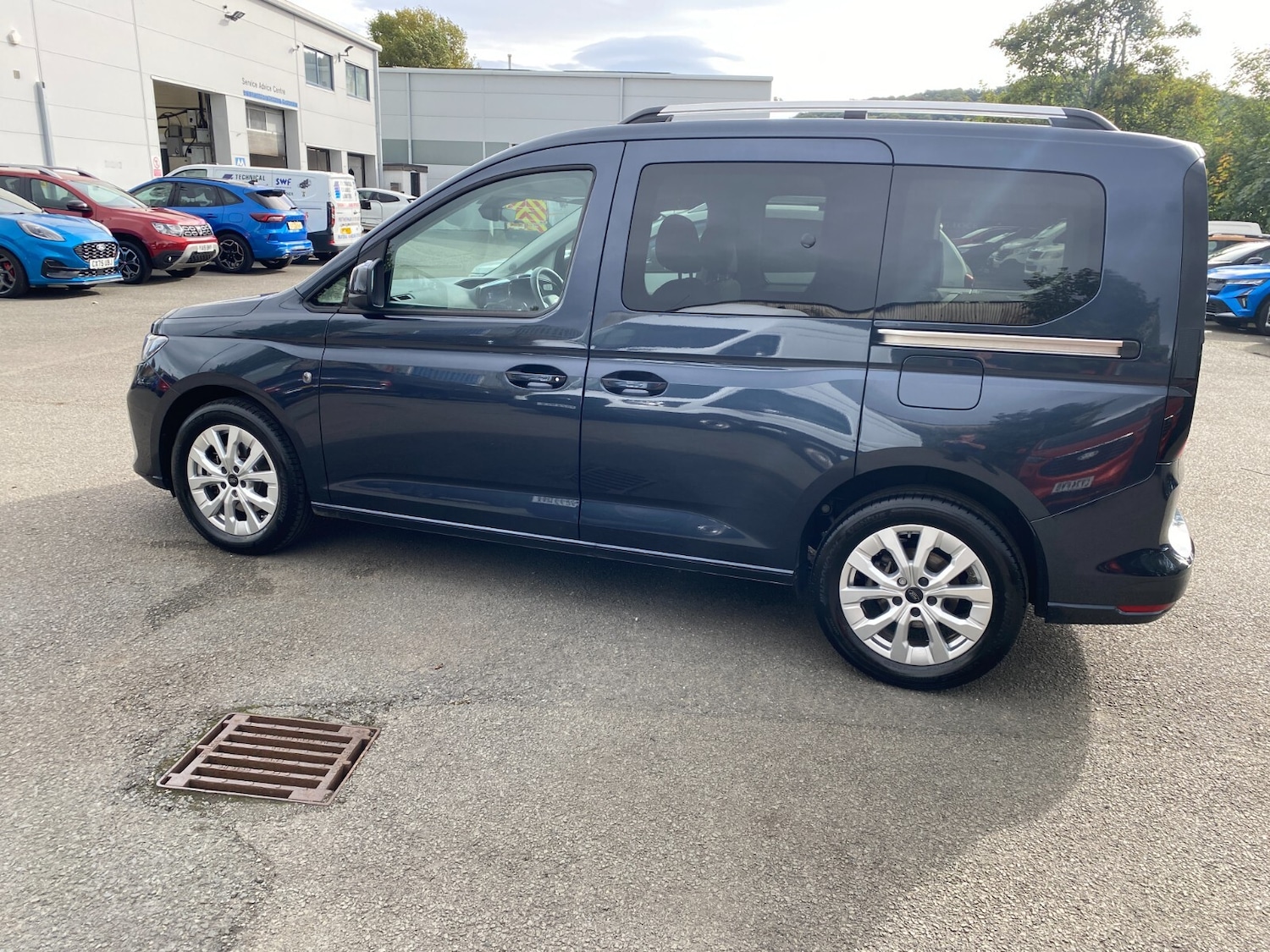 Used Ford Tourneo Connect 2024 for sale - 76276866: Photo 6