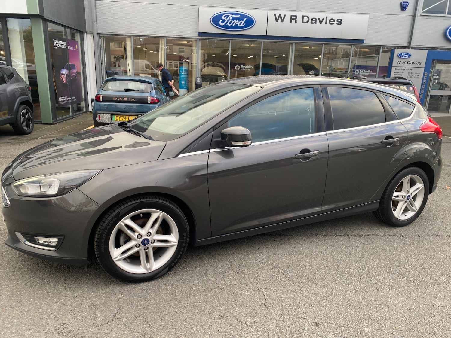 Used Ford Focus 2018 for sale - 76400791: Photo 4