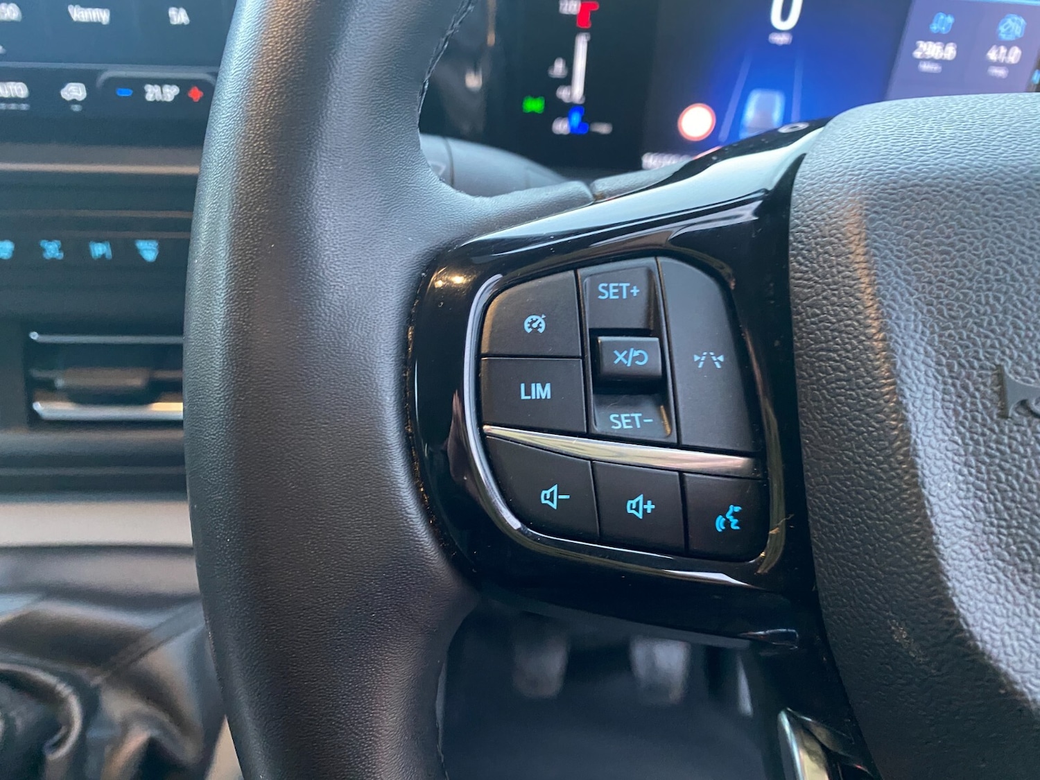 Used Ford Transit Custom 2024 for sale - 76410522: Photo 27