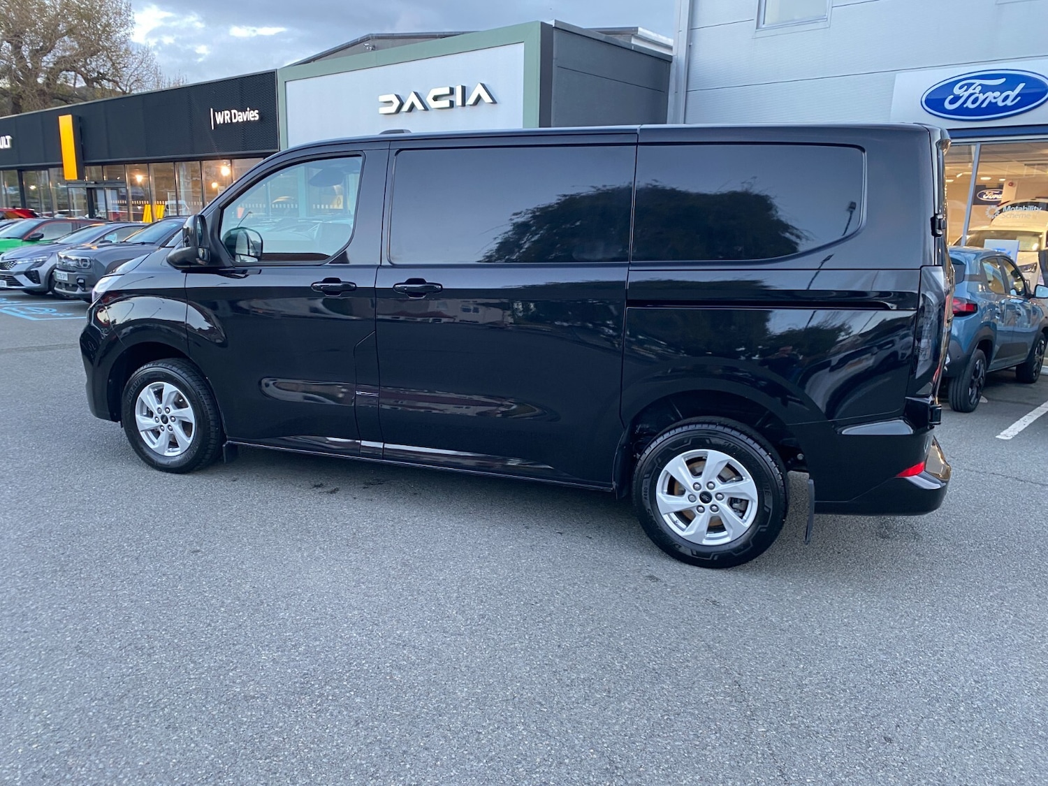 Used Ford Transit Custom 2024 for sale - 76410522: Photo 6